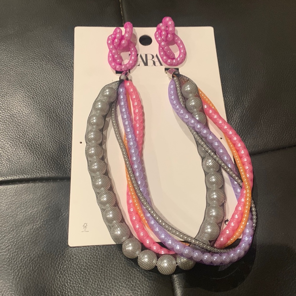 Zara set of earring and necklace